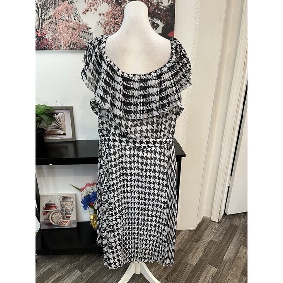 C EST 1946 Women  Dress Plus 22/24W Off-Shoulder With Ruffled Hem Elastic Waist - Picture 7 of 14